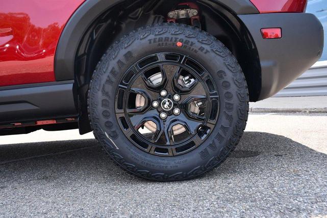 Photo of 2025 Ruby Red Metallic Tinted Clearcoat Ford Bronco Sport