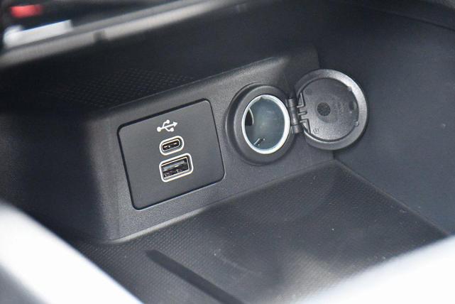 Photo of 2025 White Metallic Ford Escape