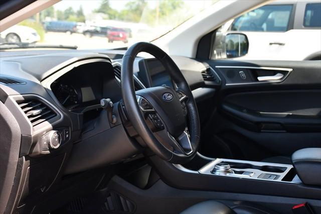 Photo of 2022 Forged Green Metallic Ford Edge