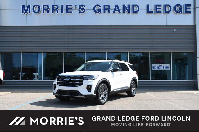 Photo of 2025 White Metallic Ford Explorer