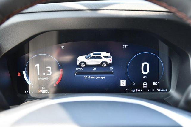 Photo of 2025 White Metallic Ford Explorer