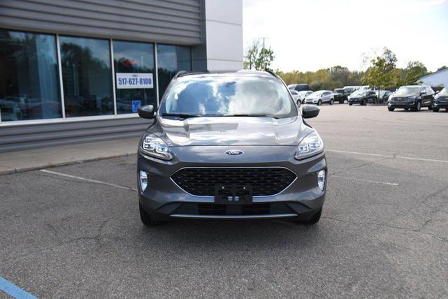 Photo of 2022 Carbonized Gray Metallic Ford Escape