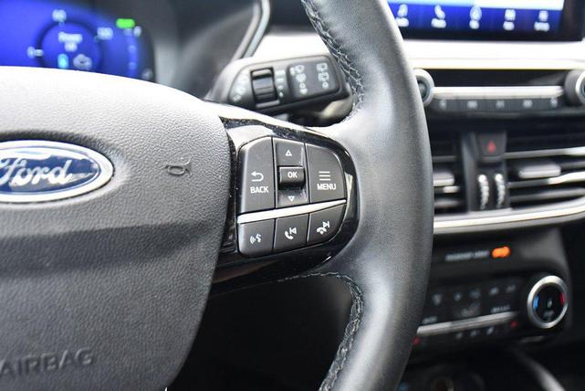 Photo of 2022 Carbonized Gray Metallic Ford Escape