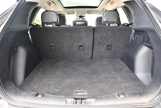 Photo of 2022 Carbonized Gray Metallic Ford Escape