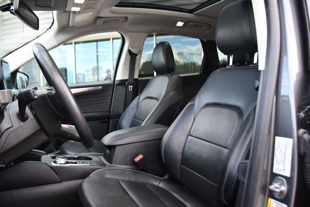 Photo of 2022 Carbonized Gray Metallic Ford Escape