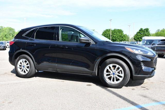Photo of 2022 Agate Black Metallic Ford Escape