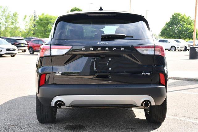 Photo of 2022 Agate Black Metallic Ford Escape