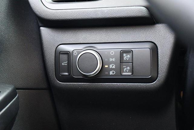 Photo of 2022 Agate Black Metallic Ford Escape