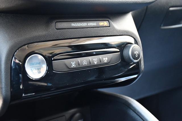 Photo of 2023 Star White Metallic Tri-Coat Ford Escape