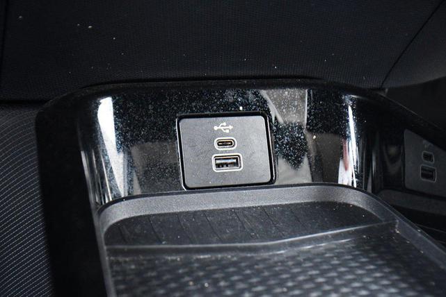 Photo of 2025 Gray Metallic Ford Mustang Mach-E
