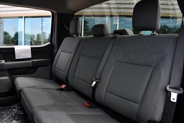 Photo of 2024 Black Metallic Ford F-150 Lightning