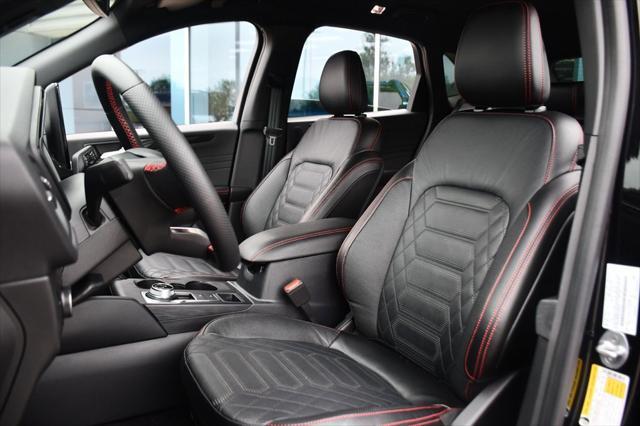 Photo of 2023 Agate Black Metallic Ford Escape