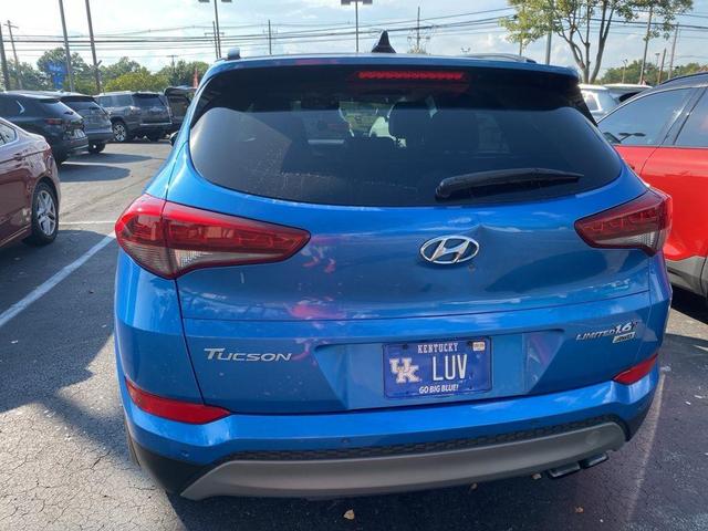 Photo of 2016 Blue Hyundai TUCSON
