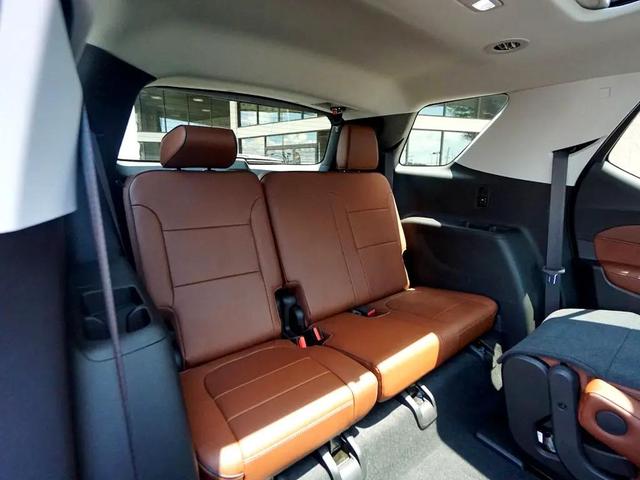 Photo of 2018 Red Chevrolet Traverse