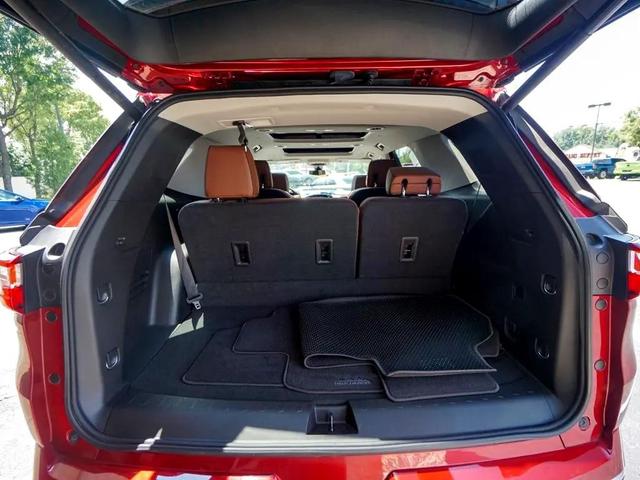 Photo of 2018 Red Chevrolet Traverse
