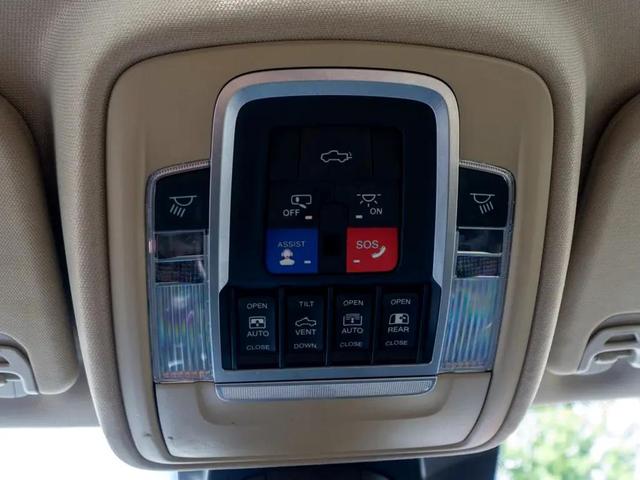 Photo of 2021 Off-white RAM 1500