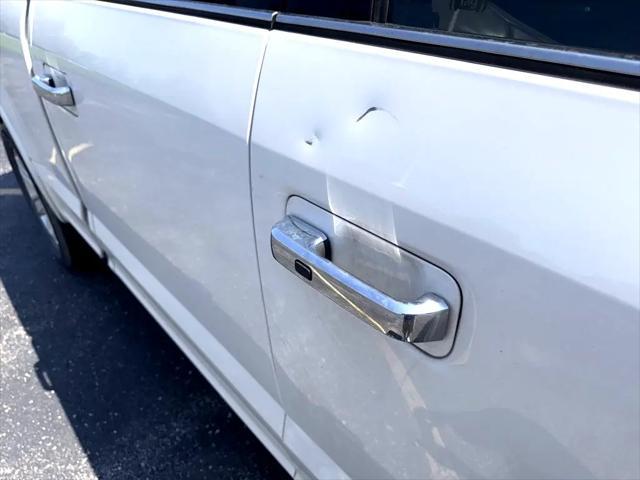 Photo of 2018 White Ford F-150