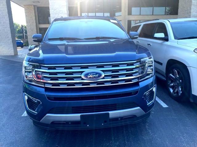 Photo of 2019 Blue Ford Expedition Max