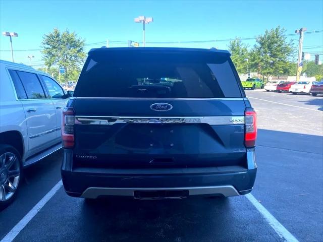 Photo of 2019 Blue Ford Expedition Max