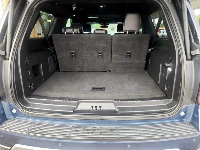 Photo of 2019 Blue Ford Expedition Max