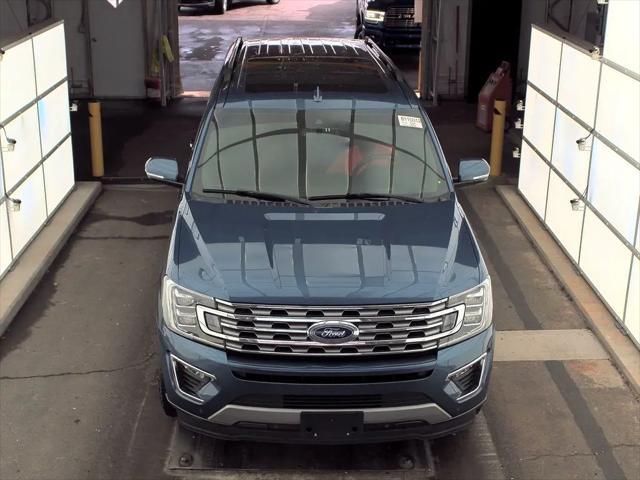 Photo of 2019 Blue Ford Expedition Max