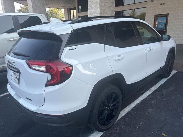 Photo of 2022 White GMC Terrain