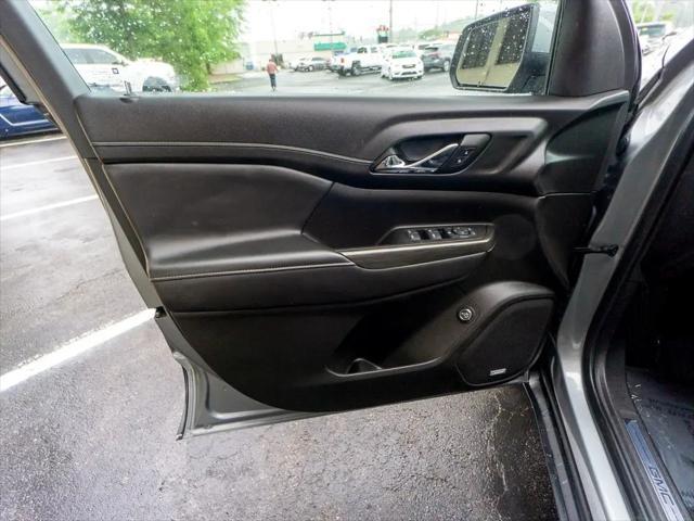 Photo of 2023 Silver GMC Acadia