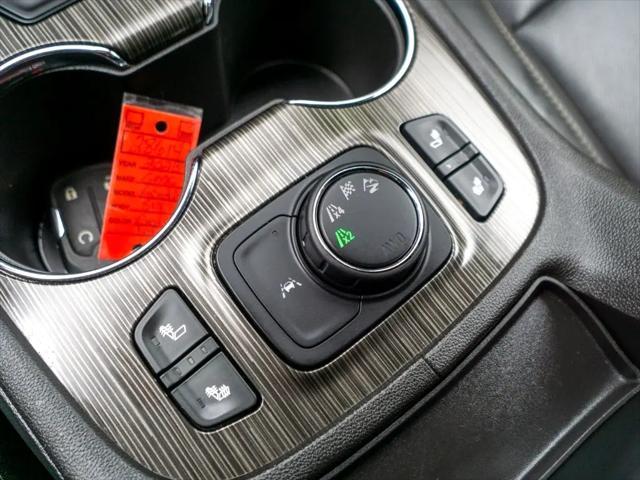 Photo of 2023 Silver GMC Acadia