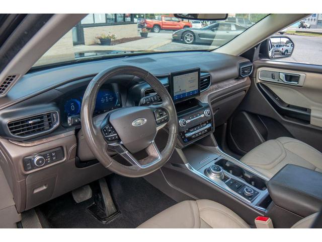 Photo of 2020 Magnetic Metallic Ford Explorer