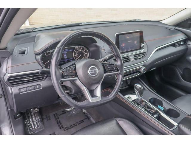 Photo of 2021 Gun Metallic Nissan Altima