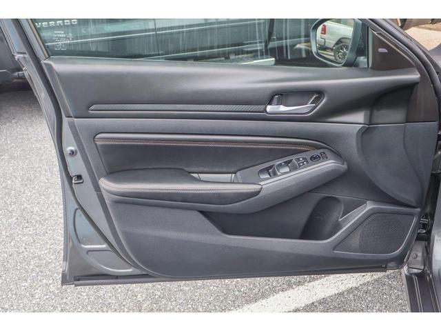 Photo of 2021 Gun Metallic Nissan Altima