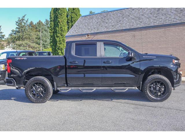 Photo of 2020 Black Chevrolet Silverado 1500