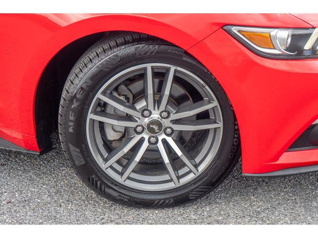 Photo of 2015 Race Red Ford Mustang