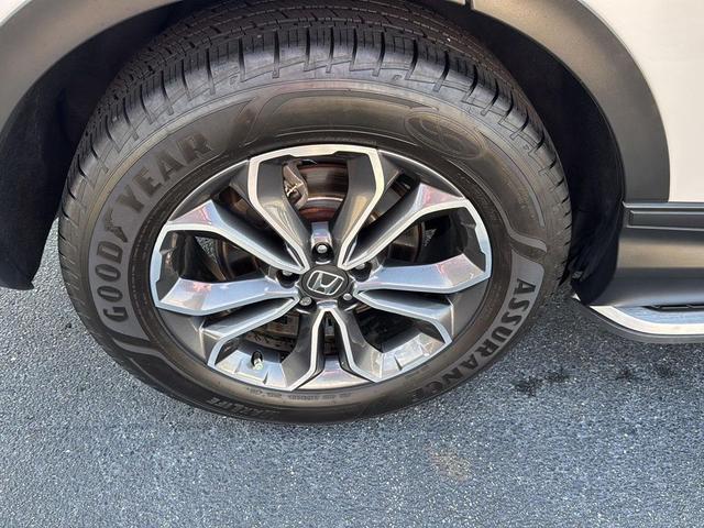 Photo of 2021 Platinum White Pearl Honda CR-V