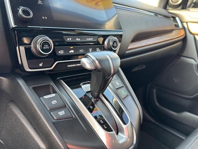 Photo of 2021 Platinum White Pearl Honda CR-V