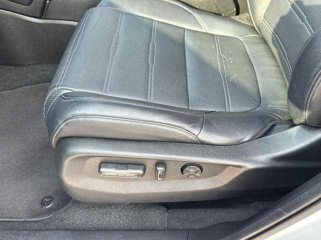 Photo of 2021 Platinum White Pearl Honda CR-V