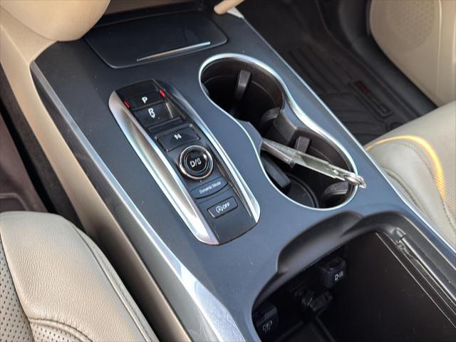 Photo of 2019 White Diamond Pearl Acura MDX