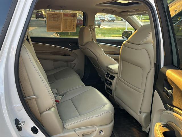 Photo of 2019 White Diamond Pearl Acura MDX