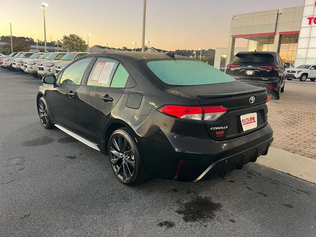 Photo of 2024 Midnight Black Metallic Toyota Corolla