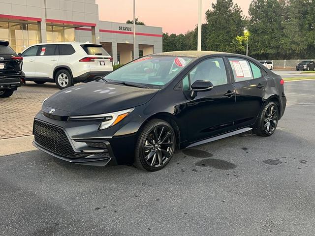 Photo of 2024 Midnight Black Metallic Toyota Corolla
