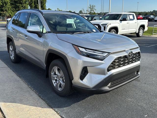 Photo of 2025 Silver Sky Metallic Toyota RAV4 Hybrid