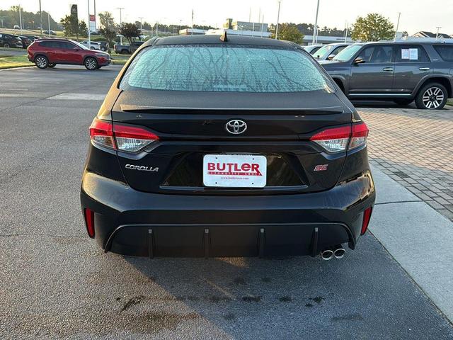 Photo of 2026 Midnight Black Metallic Toyota Corolla