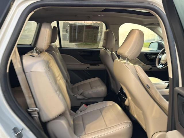 Photo of 2022 Ceramic Pearl Metallic Tri-Coat Lincoln Aviator