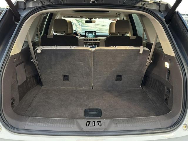 Photo of 2022 Ceramic Pearl Metallic Tri-Coat Lincoln Aviator