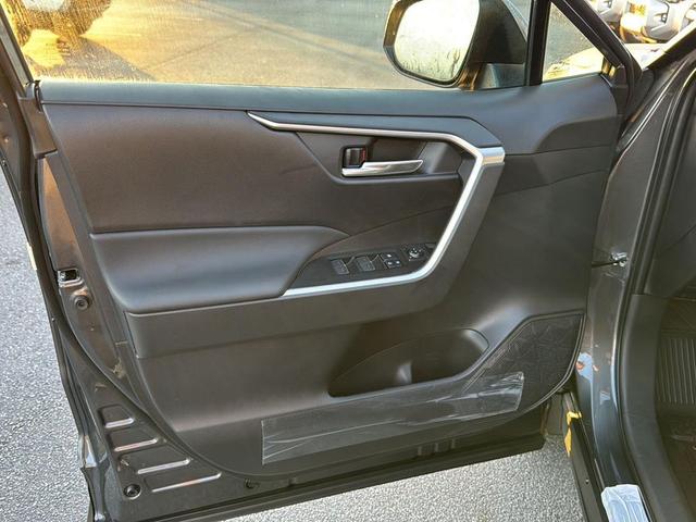 Photo of 2025 Magnetic Gray Metallic Toyota RAV4