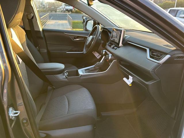 Photo of 2025 Magnetic Gray Metallic Toyota RAV4