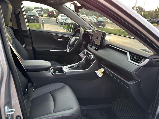 Photo of 2025 Silver Sky Metallic Toyota RAV4