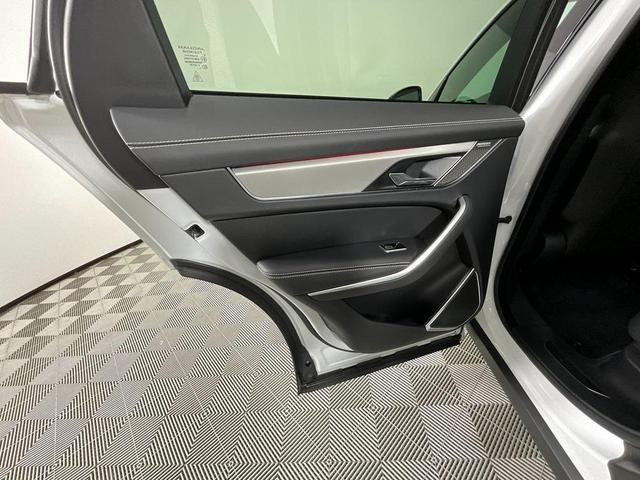 Photo of 2025 Fuji White Jaguar F-PACE