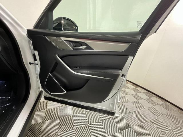 Photo of 2025 Fuji White Jaguar F-PACE