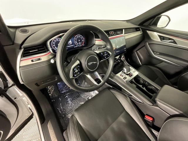 Photo of 2025 Fuji White Jaguar F-PACE